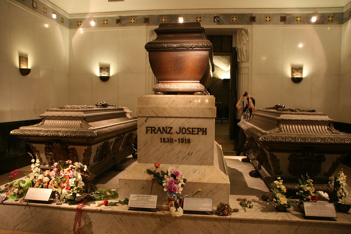 Last resting place of Elisabeth in Bavaria, Emperor Franz Joseph I and Crown Prince Rudolf in the Franz Joseph crypt, Imperial Crypt, Capuchin Church in Vienna, by Editha13, under CC BY-SA 4.0