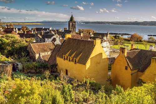 7 Outlander filming locations you can visit